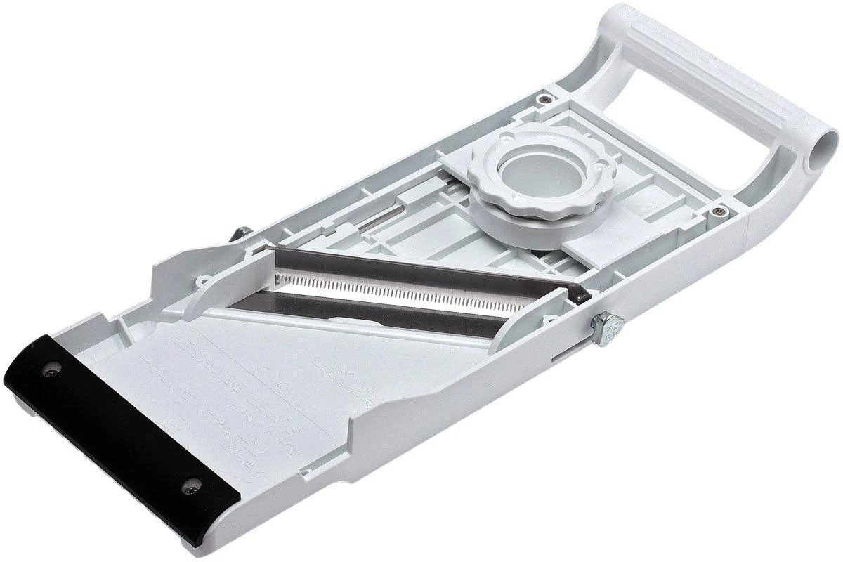 Mandoline Benriner Super, 951110, 9,5 Cm 5 Mandoline Benriner Super, 951110, 9,5 Cm – Image 3