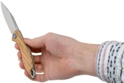 MKM Fara MY01-O Olive Couteau De Poche, Lucas Burnley Design 17 MKM Fara MY01-O Olive Couteau De Poche, Lucas Burnley Design -Chic Couteaux Magasin MMK MY01 O 08 mkm knives