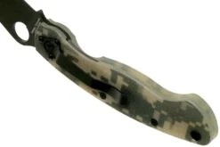 Spyderco Military Camo Black C36GPCMOBK Couteau De Poche -Chic Couteaux Magasin SPC36GPCMOBK 05 spyderco v202002