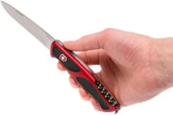 Victorinox RangerGrip 52 Rouge-noir 0.9523.C Couteau Suisse -Chic Couteaux Magasin VT0 9523 C 05 victorinox vt0 9523 c 05