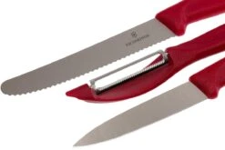 Victorinox SwissClassic Couteaux à Légumes Rouge, Ensemble De 3, 6.7111.31 -Chic Couteaux Magasin VT6 7111 31 03 victorinox vt6 7111 31 03