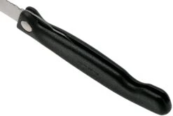 Victorinox SwissClassic Couteau à Légumes Pliant Dentelé Noir, 6.7833.FB 13 Victorinox SwissClassic Couteau à Légumes Pliant Dentelé Noir, 6.7833.FB -Chic Couteaux Magasin VT6 7833 FB 05 victorinox